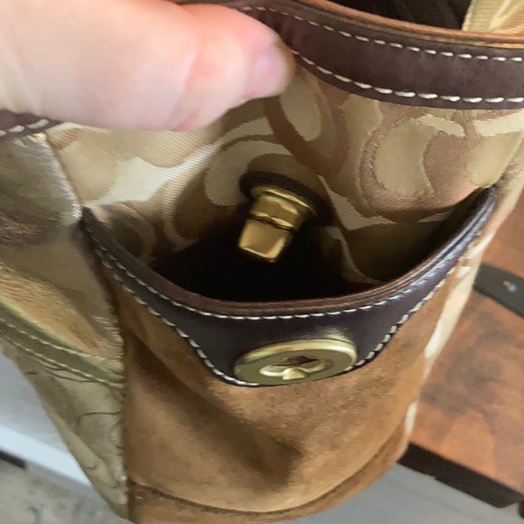 Coach Handbag - Picture 10 of 14